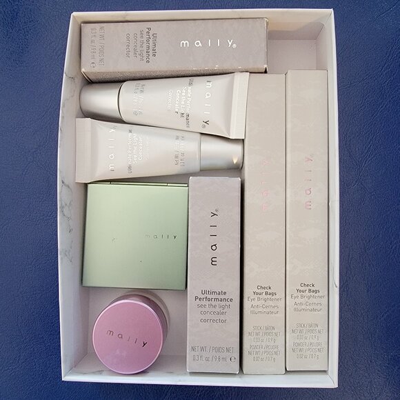 8 Piece Mally Makeup Cosmetics Bundle Lot in a Gift Box - Picture 13 of 13